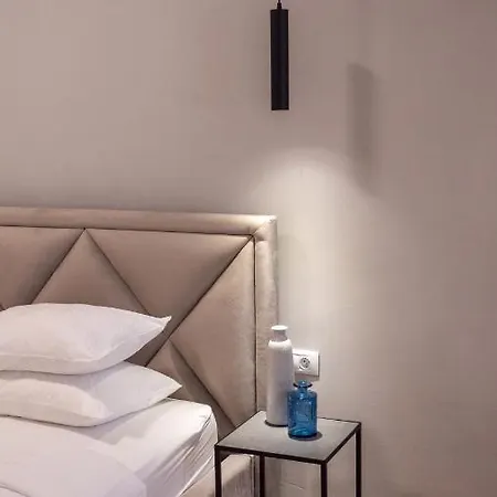 Tower Square Апартаменты *